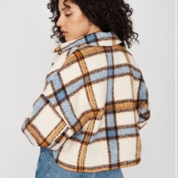 Cropped Plaid Shacket/Jacket - Picture 2 of 12